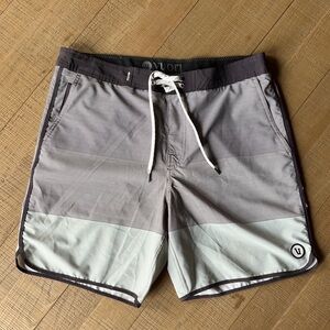 Vuori Men’s Cruise Boardshort